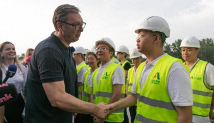 塞尔维亚总统武契奇视察山东高速集团承建的多瑙走廊快速路项目