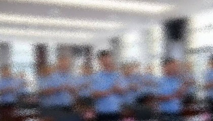 这个培训班，一半以上的学员不能露面