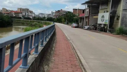 男子酒后遇查车跳河溺亡，妻子索赔超200万，法院判了