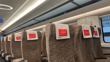 “一上高铁就睡觉”是因为缺氧？12306客服回应