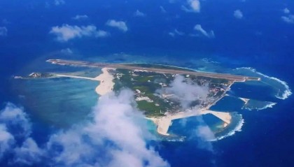 战斗警报拉响！中方大意了，黄岩岛闯入不速之客，这次没拦住