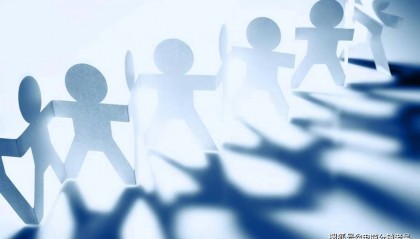 区块链赋能下的元宇宙电商平台：探索NFT在多个领域的应用与未来