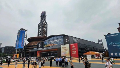 主播说联播丨这届服贸会，“新”意满满、“智”感十足！