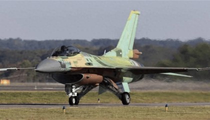 解放军高调亮剑！“攻台利器”首度公开，可伺机猎杀装甲和指挥所