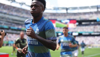 创历史！沙特开3.5亿欧求购维尼修斯 5年合同价值10亿