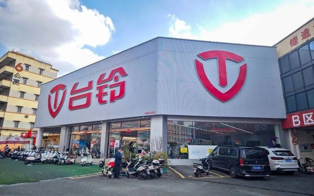 潮汕农村修车匠，干出120亿电动车龙头