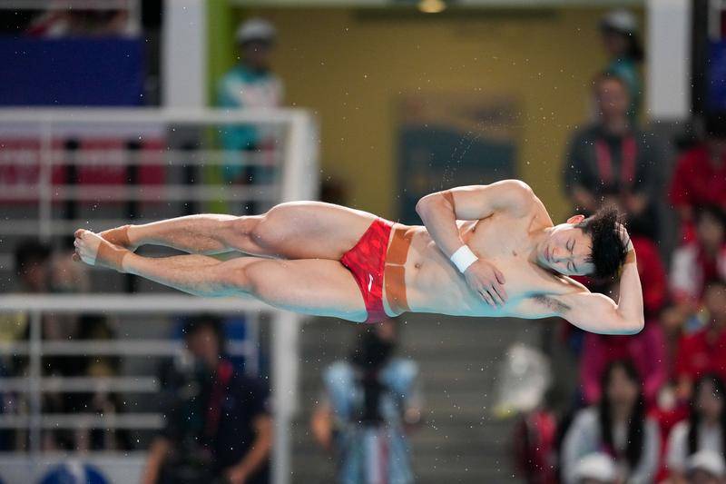 广东男团斩获全运“八连冠” “老带新”续写跳水传奇